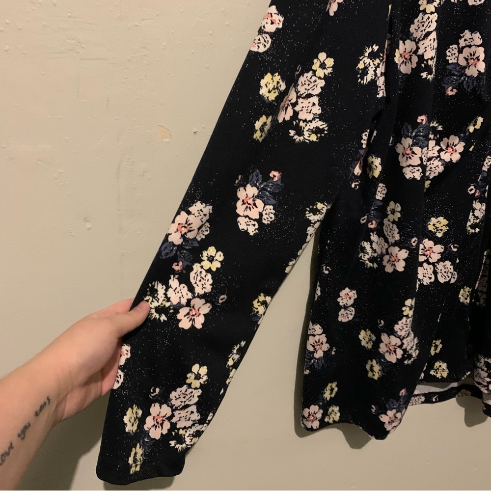 🆕 maurices In Motion Floral Zip Up - Picture 3 of 12